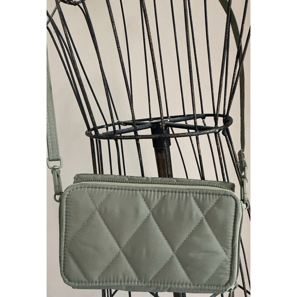 Vera Bradley Ultralight Wallet Crossbody Deep Lichen Green Purse EUC - Picture 4 of 9